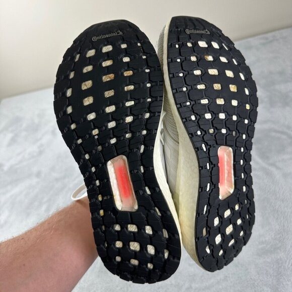 Women's Adidas Ultraboost 20 Size 8.5 US/7UK/40 2/3 EU EG0713 Style Number - Picture 5 of 12